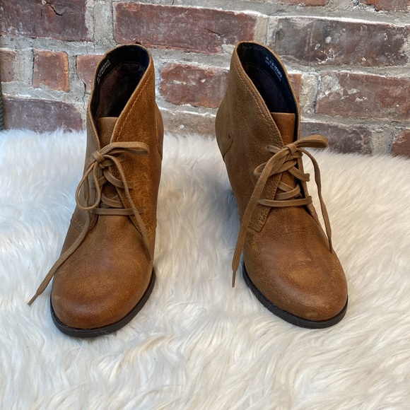 Clarks Artisan Alpine Melt Cognac Leather Booties, Size 11M - Picture 4 of 17